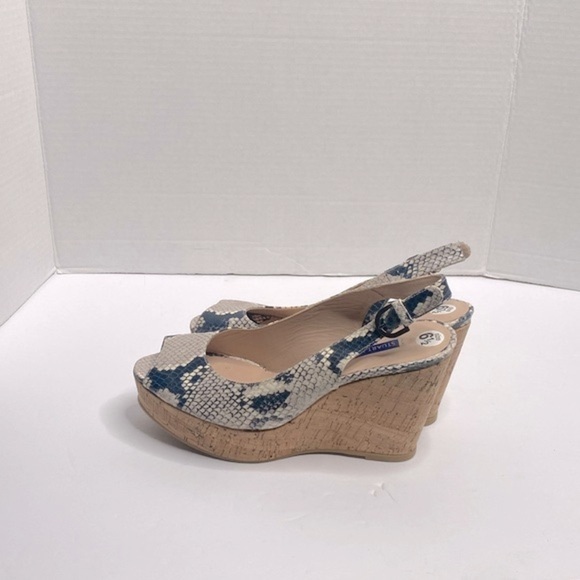 STUART WEITZMAN JEAN SNAKE EMBOSSED LEATHER SLINGBACK WEDGE SANDAL SIZE 6.5 - Picture 7 of 8
